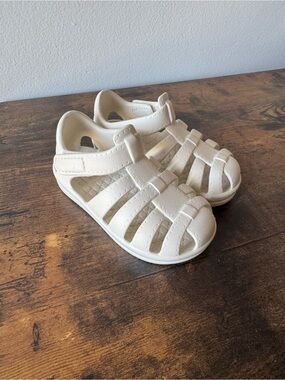 Lily Dan Toddler Size 5 6 Cream Off White EVA Caged Fisherman Water Sandals Clog